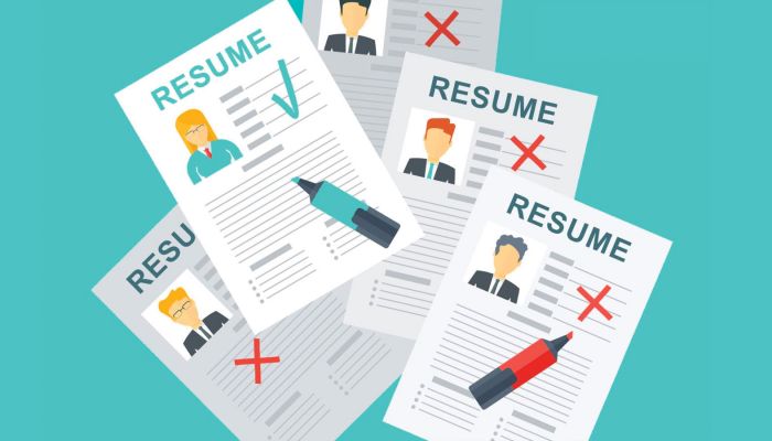 Crafting Your Path to Success: Tips for Writing an Impressive English Resume and Acing Job Interviews